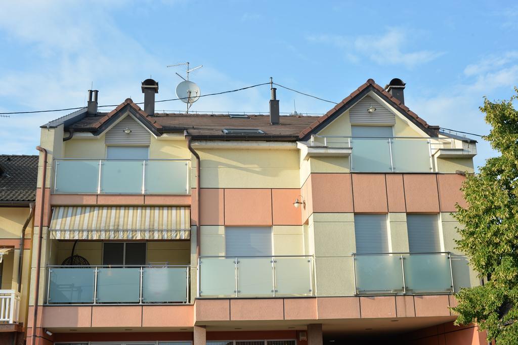 Apartmani Spoljar ซูปันยา ภายนอก รูปภาพ